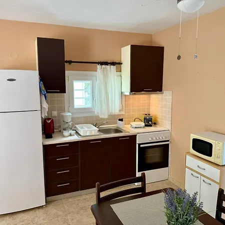 Hilltop Hideaway * Σκάλα Ποταμιάς